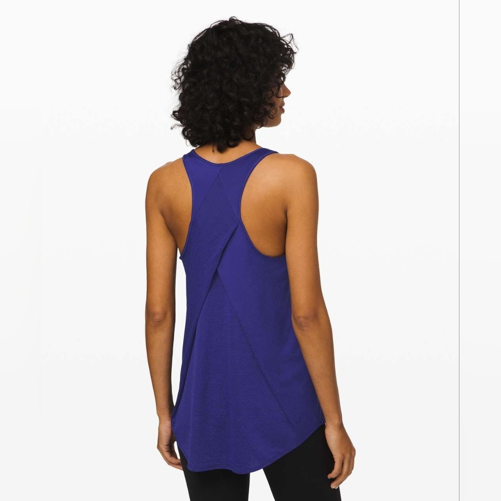 Lululemon Athletica Essential Tank *pleated In Larkspur Size 4